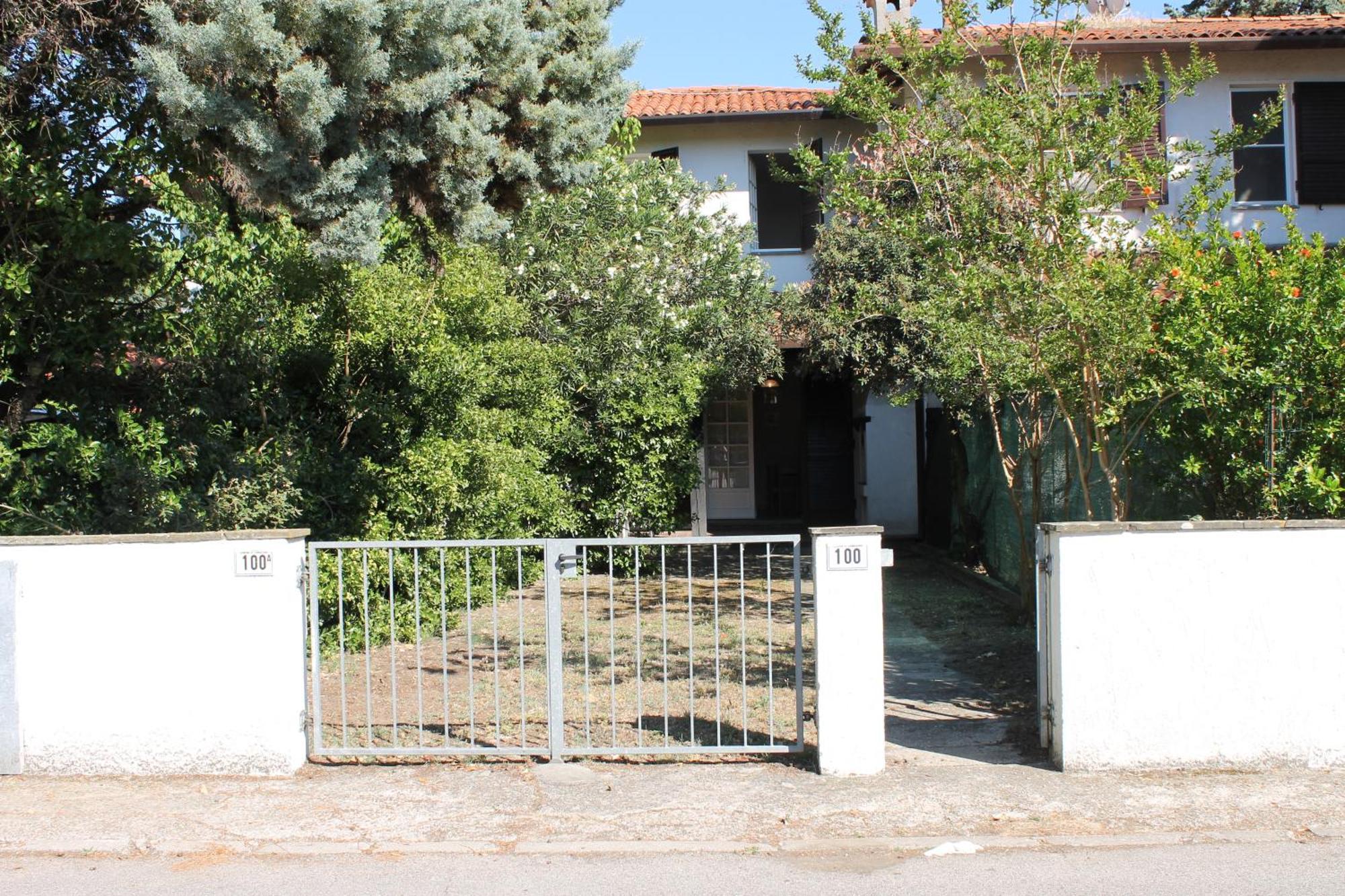 Agenzia Vear - Osti 100 Lido delle Nazioni Exterior photo